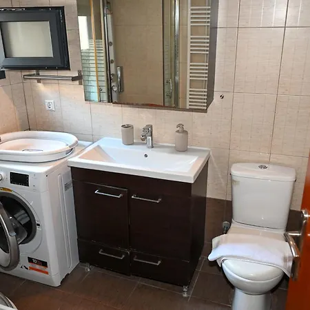 Aiglea View Apartman *